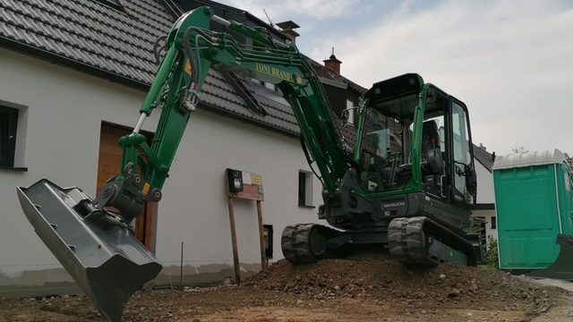 Takeuchi TB250 im Einsatz